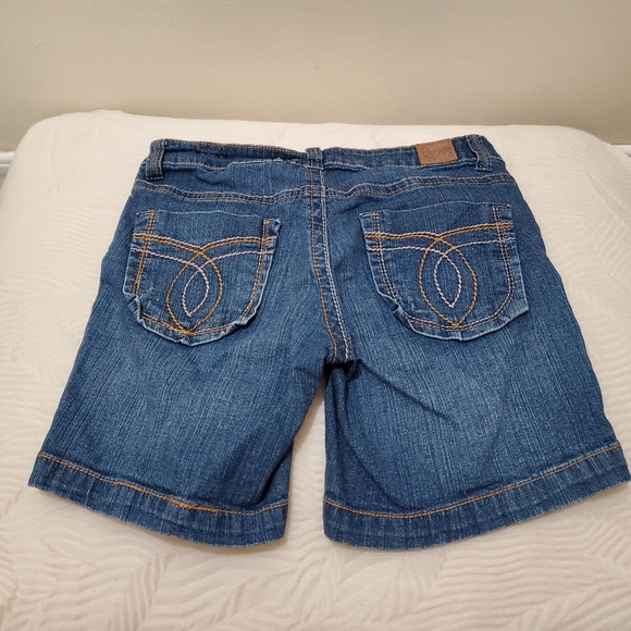 Paris Blues Denim Shorts - Picture 2 of 6
